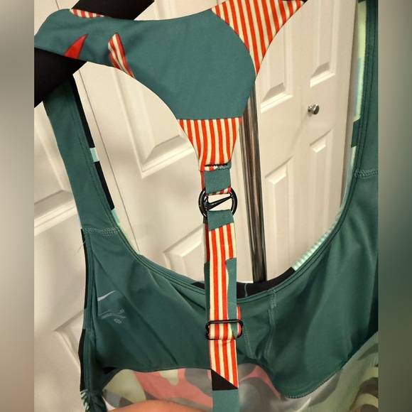 NWT Nike Floral Jungle Tankini Swim Athletic Top xl - Picture 3 of 7